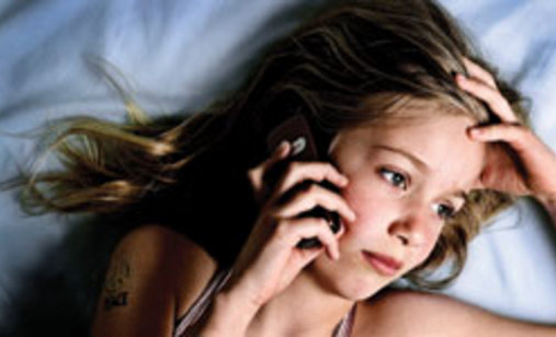Girl%20wit%20a%20telephone