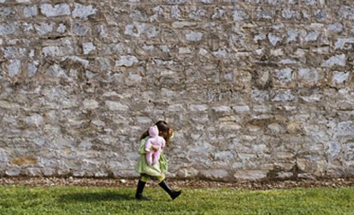 The_other_side_of_the_wall