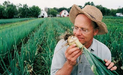 Prava_zemlja_na_farmeru_johnu