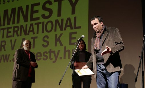 01_03_2008_dan_6_namik_kabil_posebno_priznanje_amnesty_informativni_razgovori_20(6)