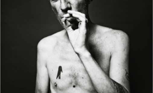 Rafik_topless